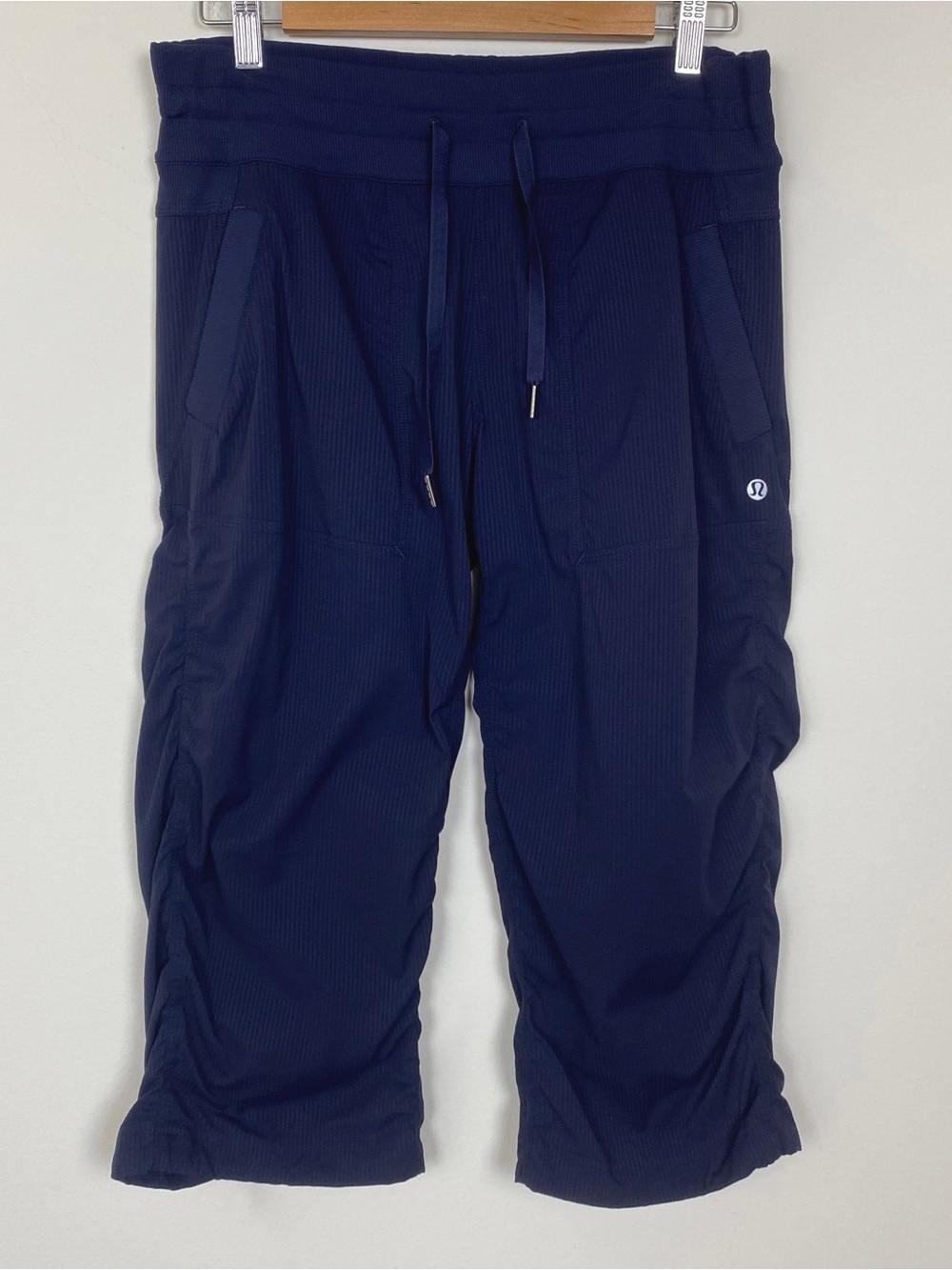 Lululemon Dance Studio Crop Navy Blue size 8 - Picture 2 of 8